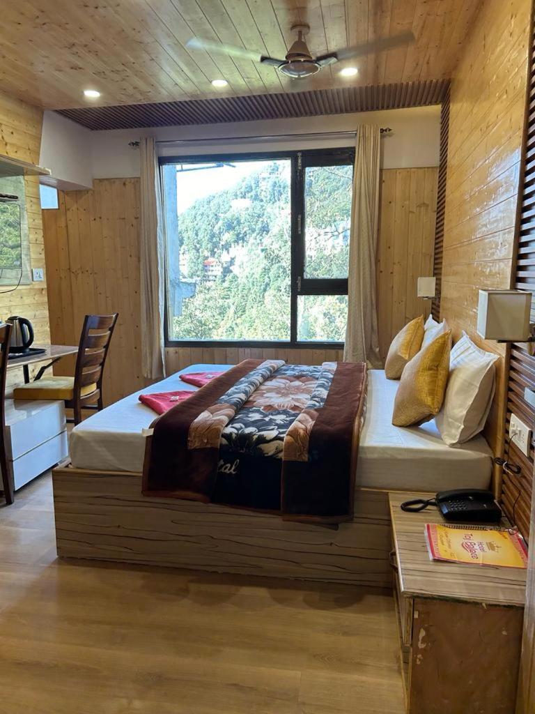 דלהאוזי Hotel Ma Heights מראה חיצוני תמונה