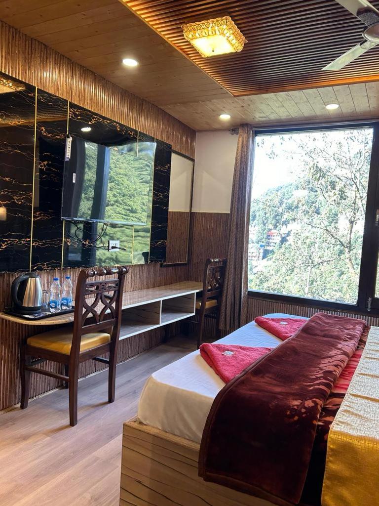 דלהאוזי Hotel Ma Heights מראה חיצוני תמונה